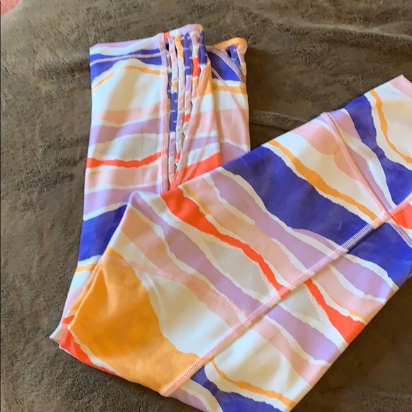 Lululemon Capri, bra tank, headband - Picture 2 of 4